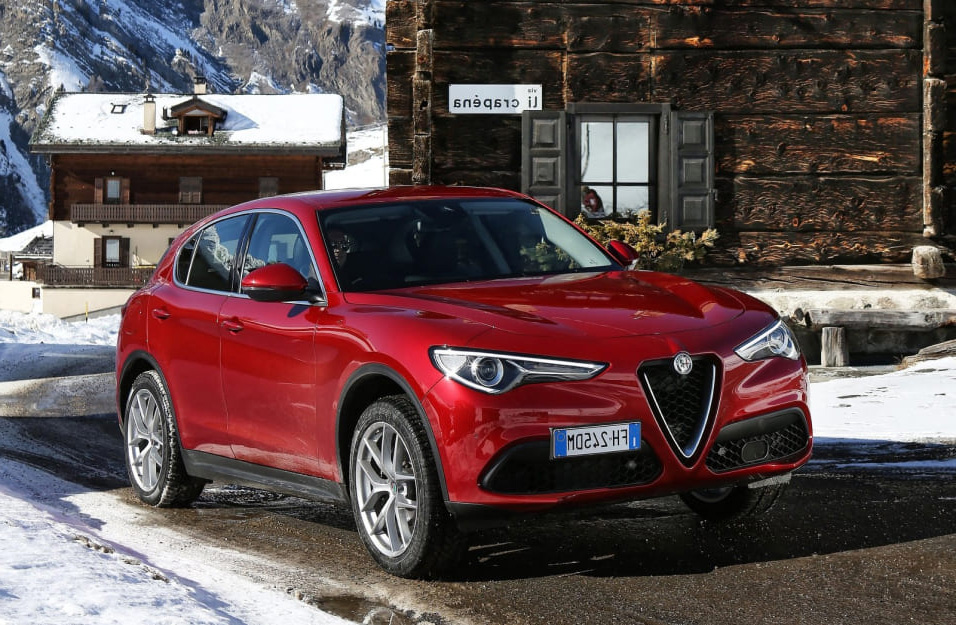 Замена аккумулятора Alfa-Romeo Stelvio