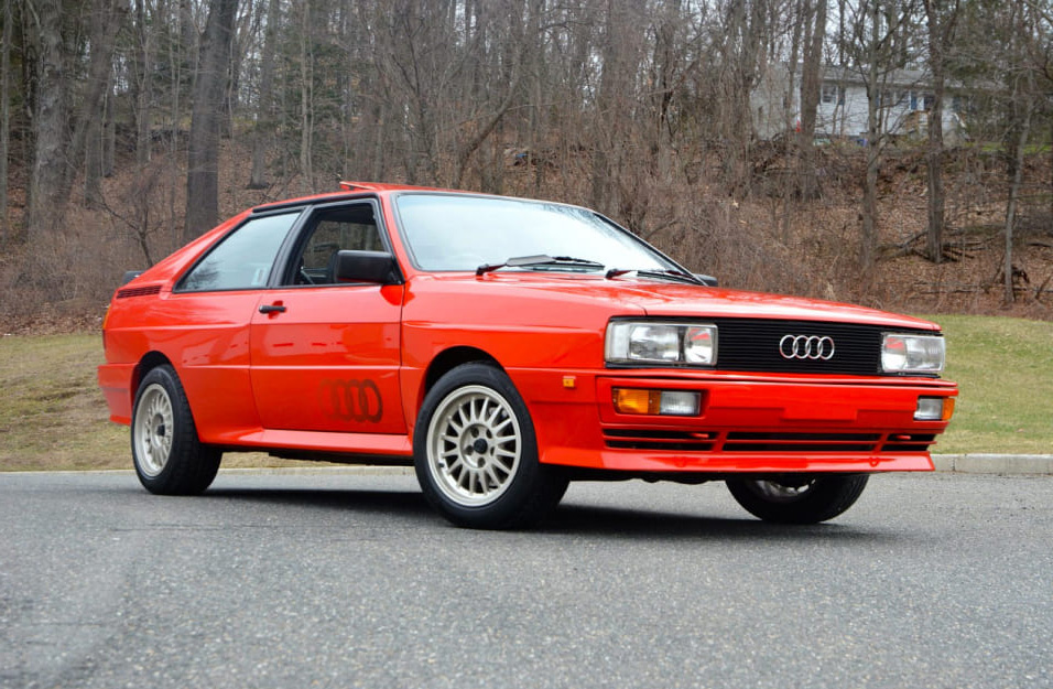 Замена аккумулятора Audi Coupe