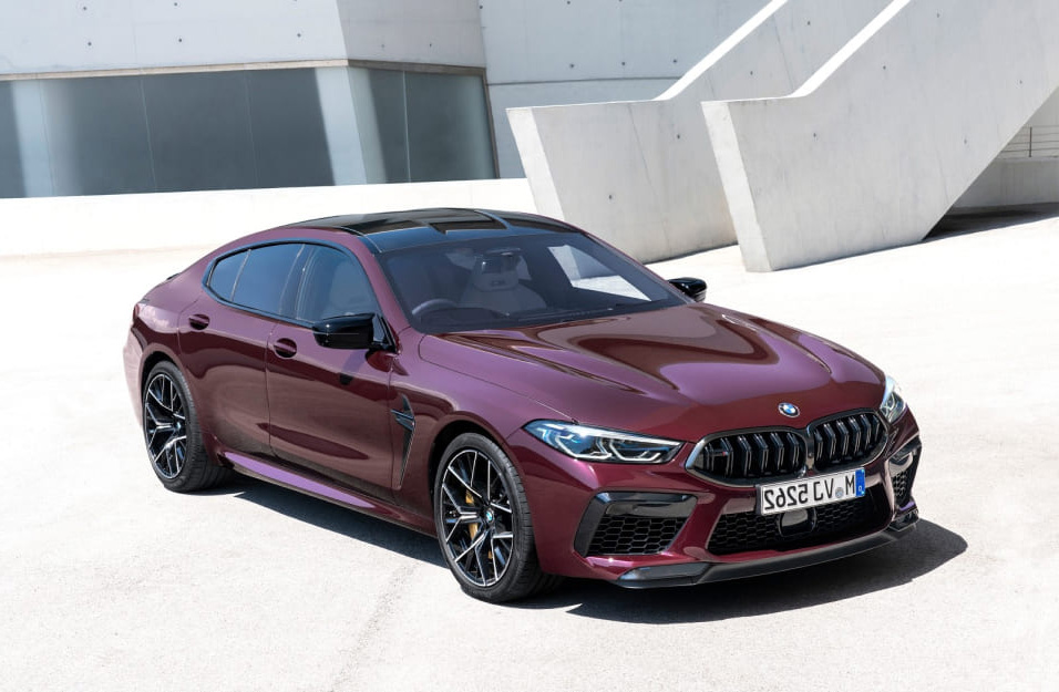 Замена аккумулятора BMW M8