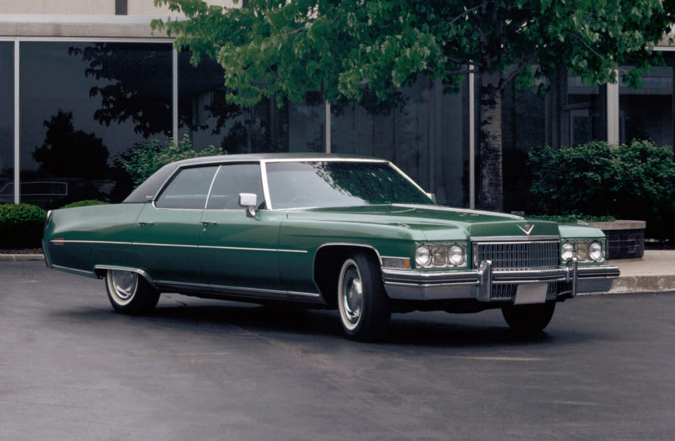 Замена аккумулятора Cadillac Deville