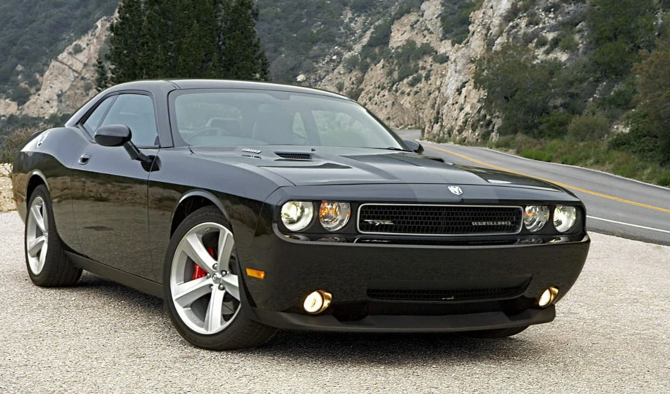 Замена аккумулятора Dodge Challenger