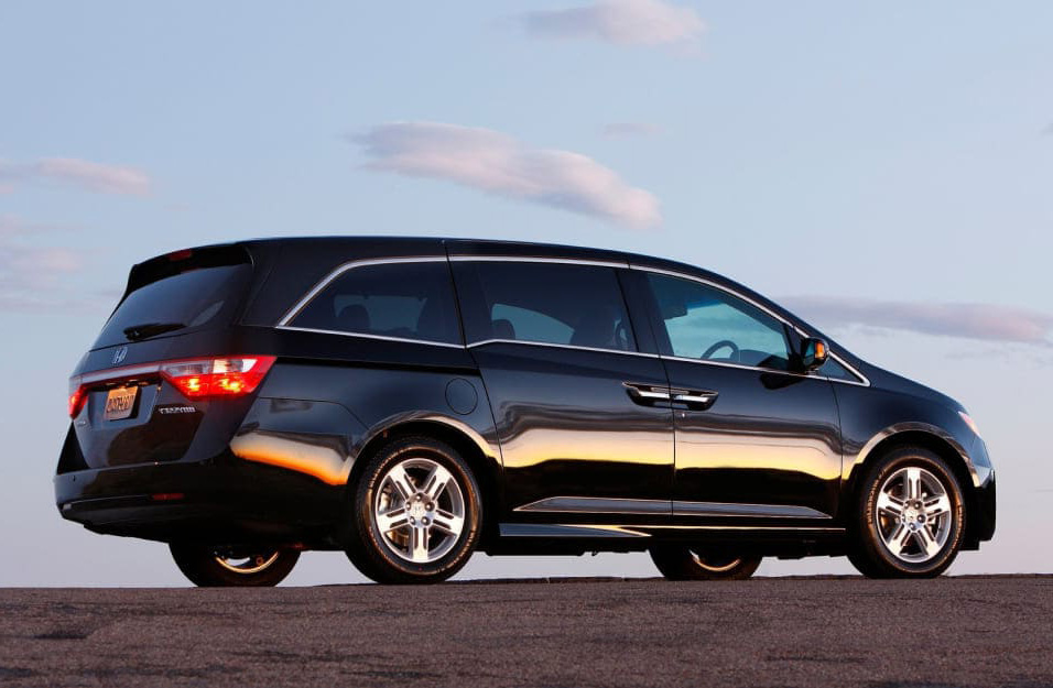 Замена аккумулятора Honda Odyssey