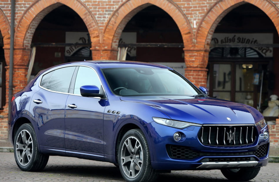 Замена аккумулятора Maserati Levante