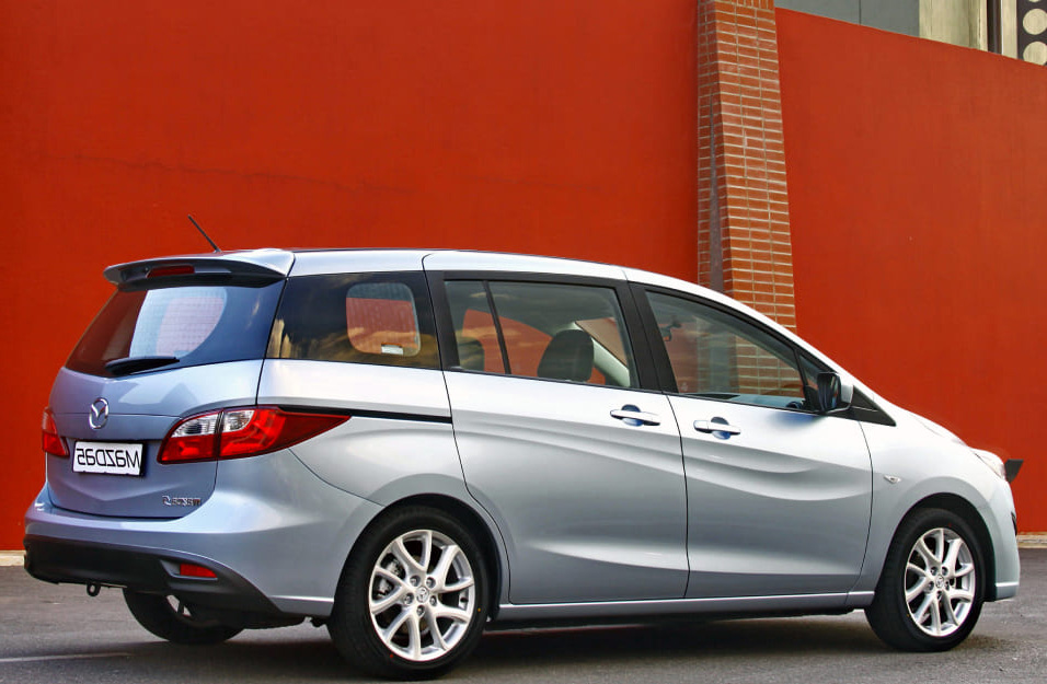 Замена аккумулятора Mazda 5