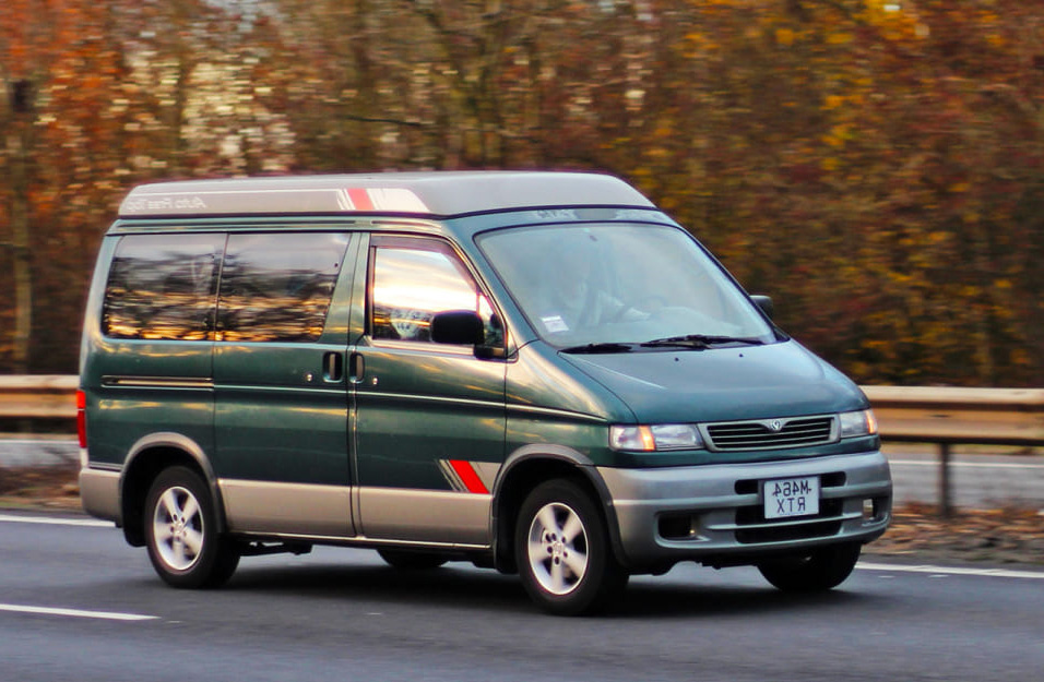 Замена аккумулятора Mazda Bongo