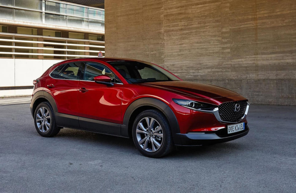 Замена аккумулятора Mazda Cx30